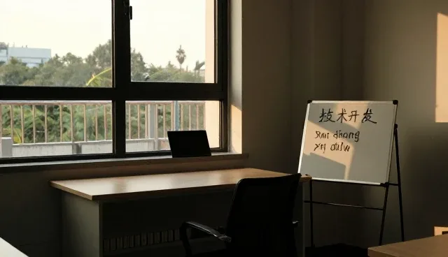 技术咨询服务在提升建型板性能中的关键作用